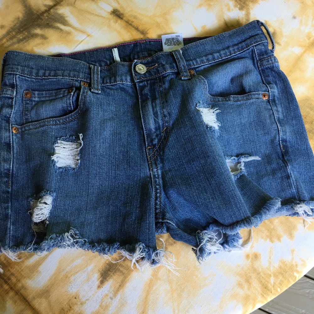 🌺Vintage Levi’s cut-offs